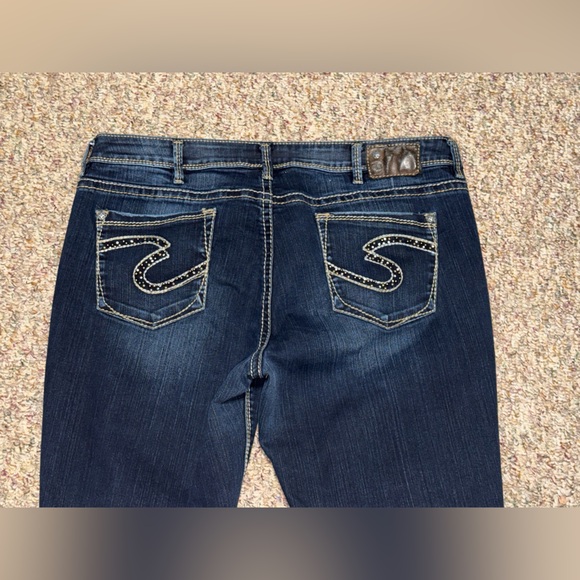 Women’s silver jeans size 18, Lola straight Classic Blue Women's Jeans - Picture 4 of 10